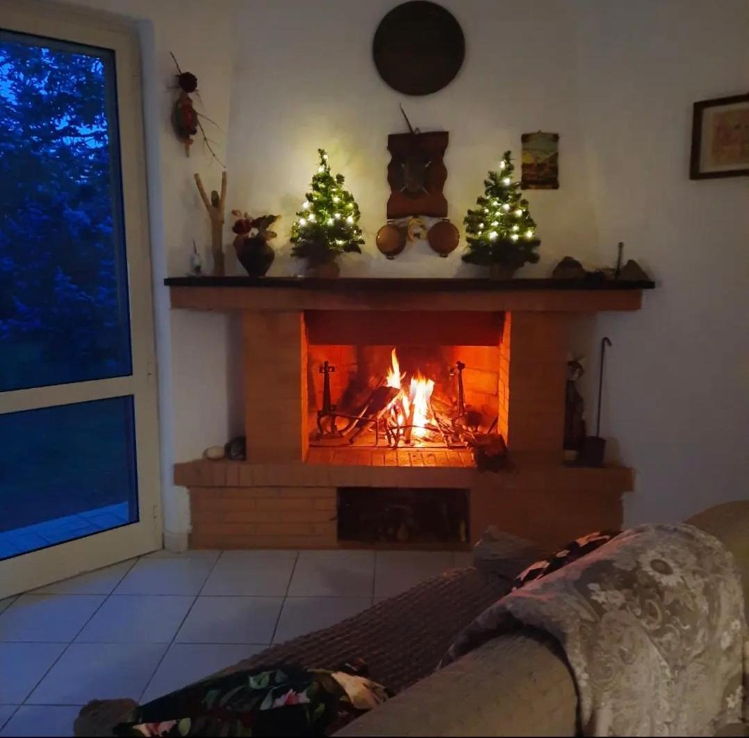 Casetta In Collina Sezze Eksteriør billede
